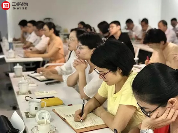 正睿商學(xué)院《贏在中層》公開課在廣州圓滿舉辦！