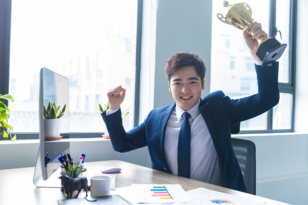 合理控制薪酬成本，提高企業(yè)利潤與員工福利水平