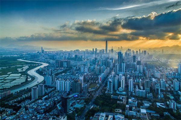 精準把握市場脈搏，制定經(jīng)營計劃，引領企業(yè)搶占先機