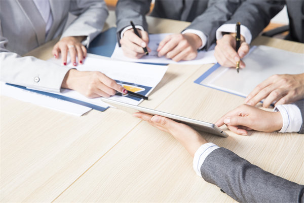 企業(yè)戰(zhàn)略與文化建設相結(jié)合，打造獨具特色的發(fā)展模式